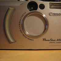 Die Canon A50 war die erste Di